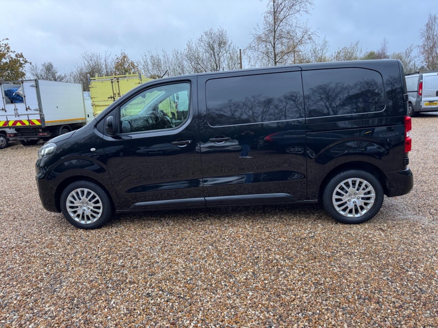 Used Vauxhall Vivaro 2023 for sale - 76723985: Photo 12