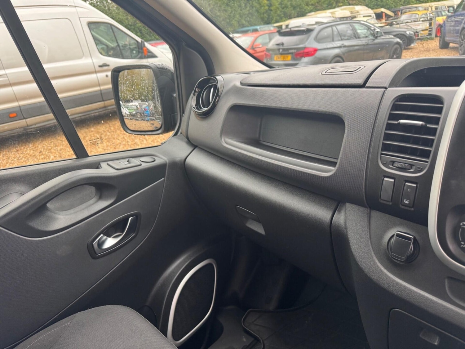 Used Nissan NV300 2021 for sale - 76220556: Photo 52