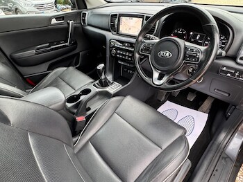 Used Kia Sportage 2018 for sale - 76478077: Photo