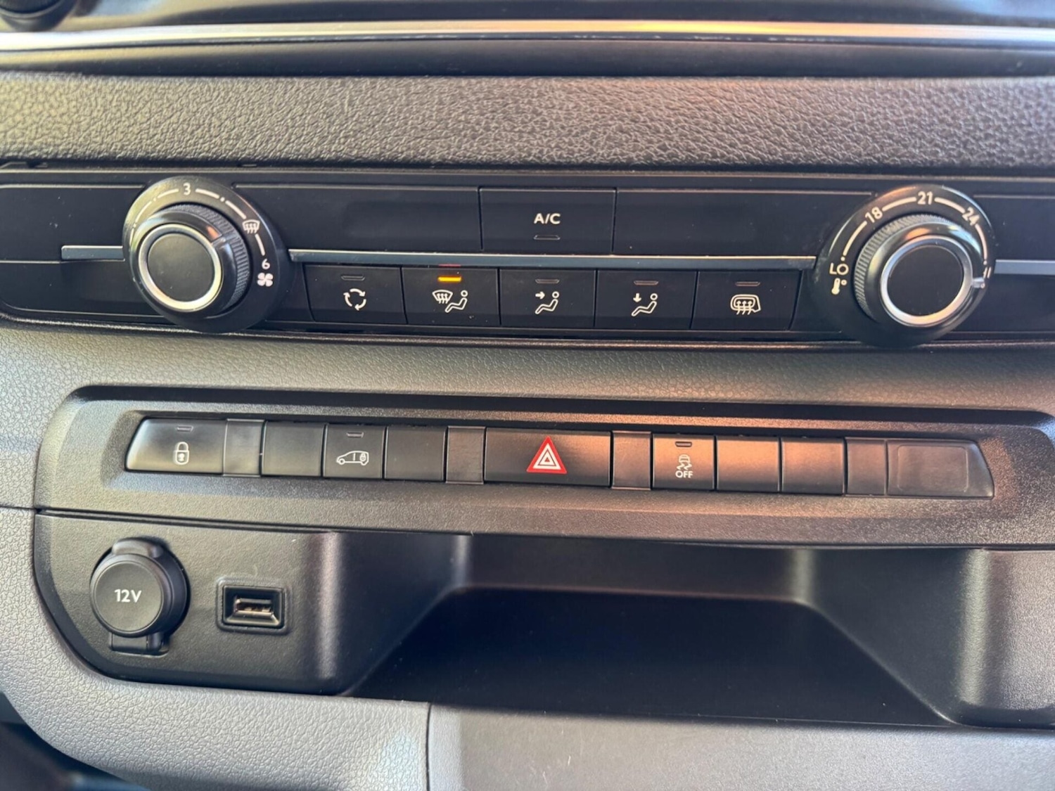 Used Toyota ProAce 2018 for sale - 76776527: Photo 47