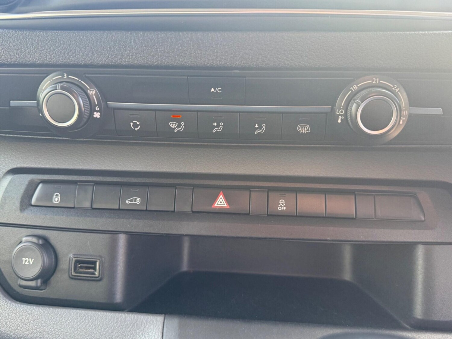 Used Peugeot Expert 2017 for sale - 77831862: Photo 37