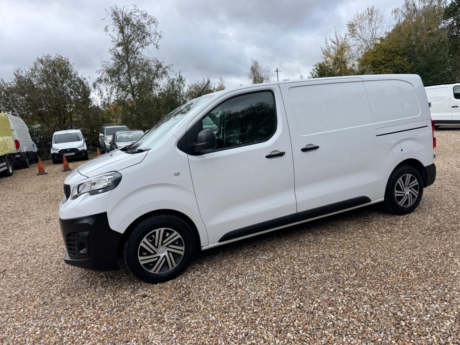 Used Peugeot Expert 2022 for sale - 76331185: Photo 10