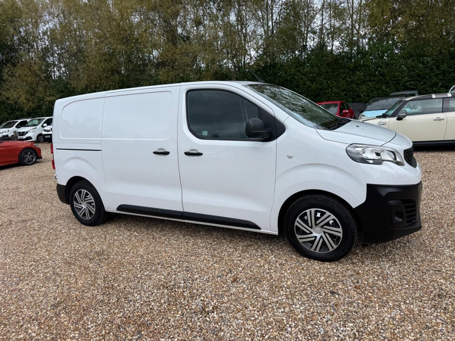 Used Peugeot Expert 2022 for sale - 76331185: Photo 37