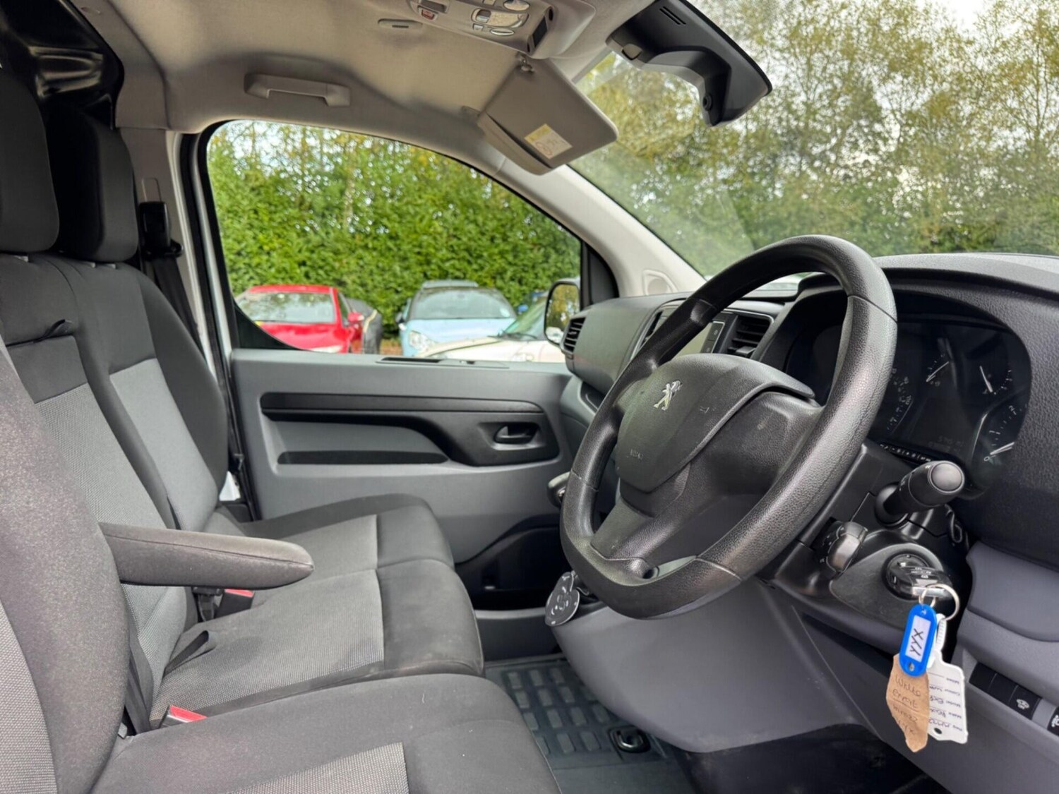 Used Peugeot Expert 2022 for sale - 76331185: Photo 48