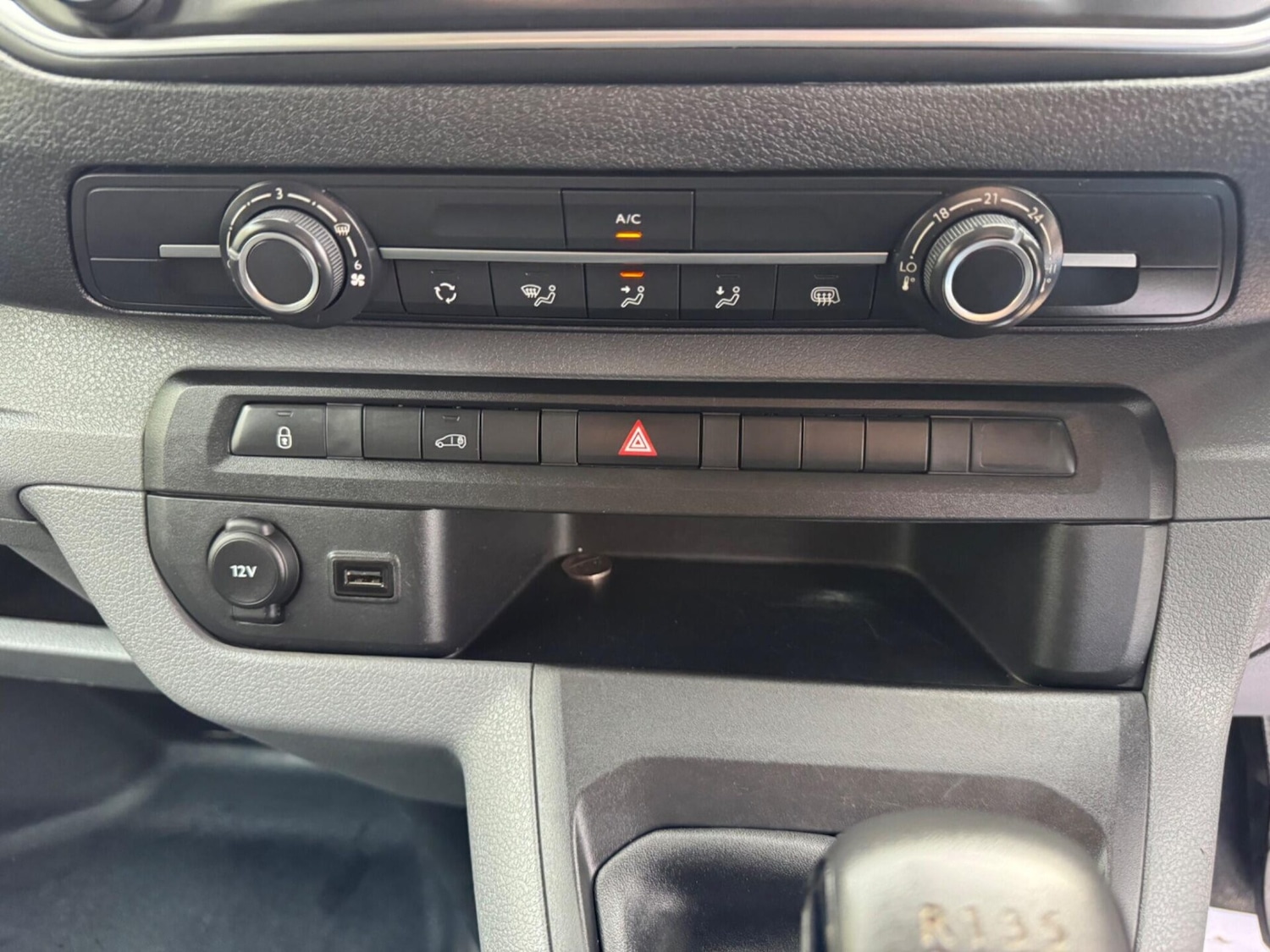 Used Peugeot Expert 2022 for sale - 76331185: Photo 51