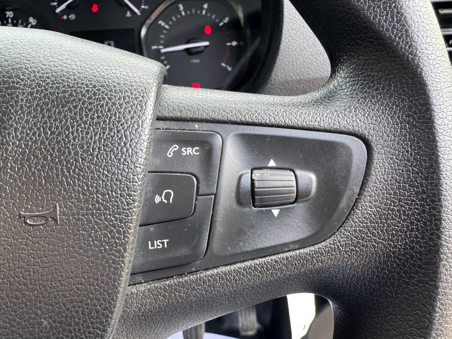 Used Peugeot Expert 2021 for sale - 76353750: Photo 39