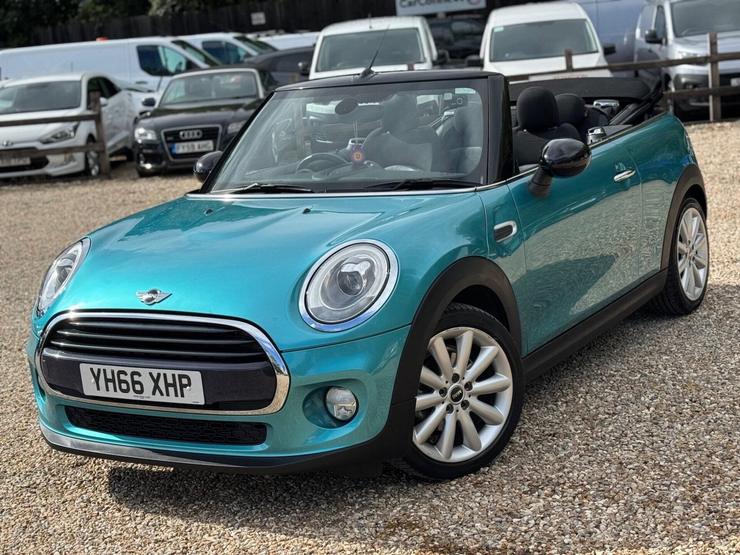 Used MINI Convertible 2016 for sale - 76453711: Photo 1