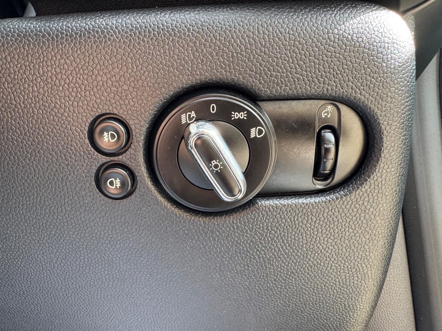 Used MINI Convertible 2016 for sale - 76453711: Photo 29