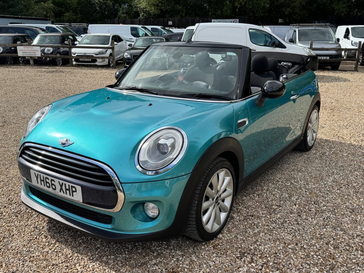 Used MINI Convertible 2016 for sale - 76453711: Photo 5