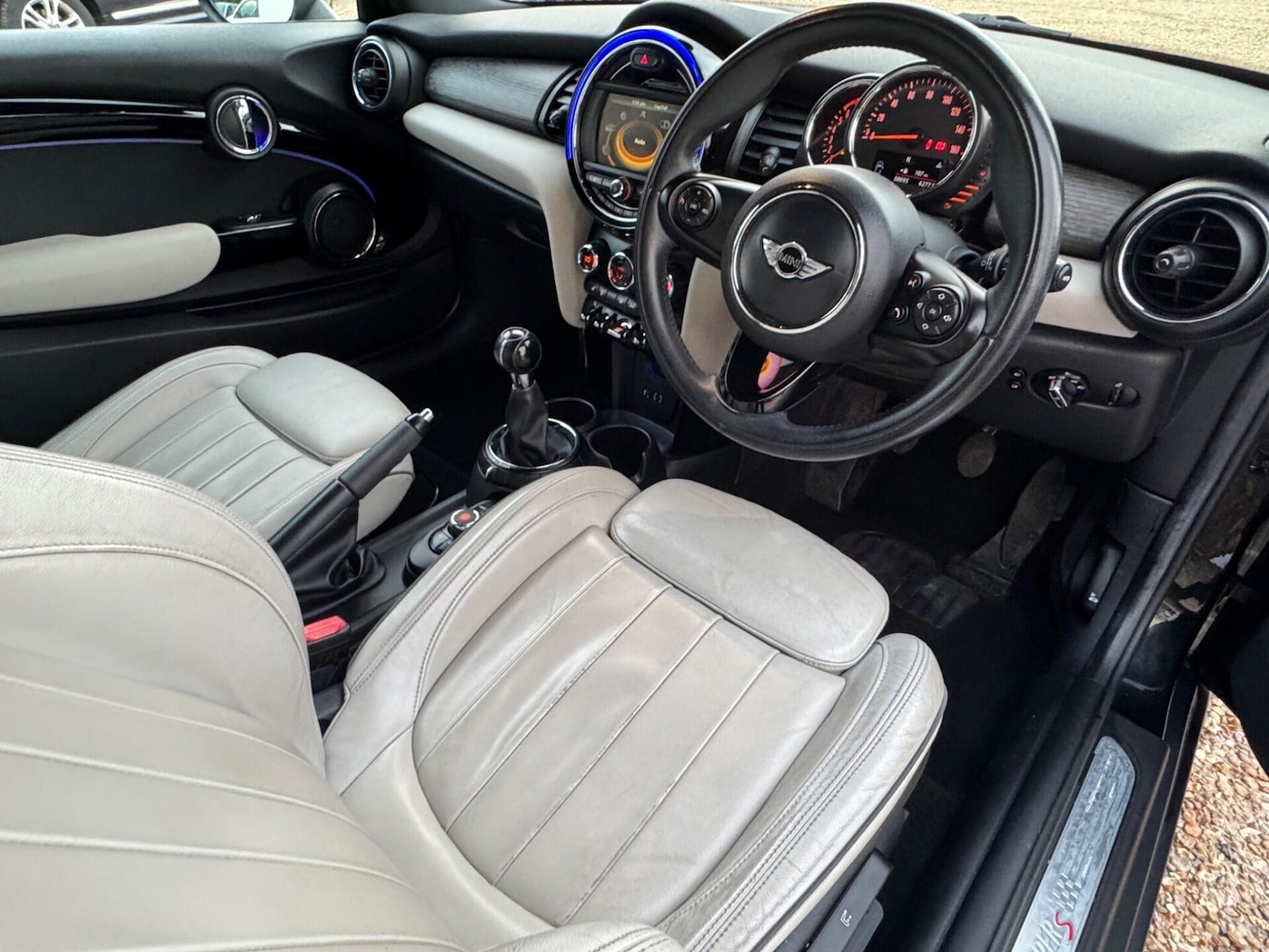 Used MINI Hatch 2015 for sale - 77236180: Photo 3