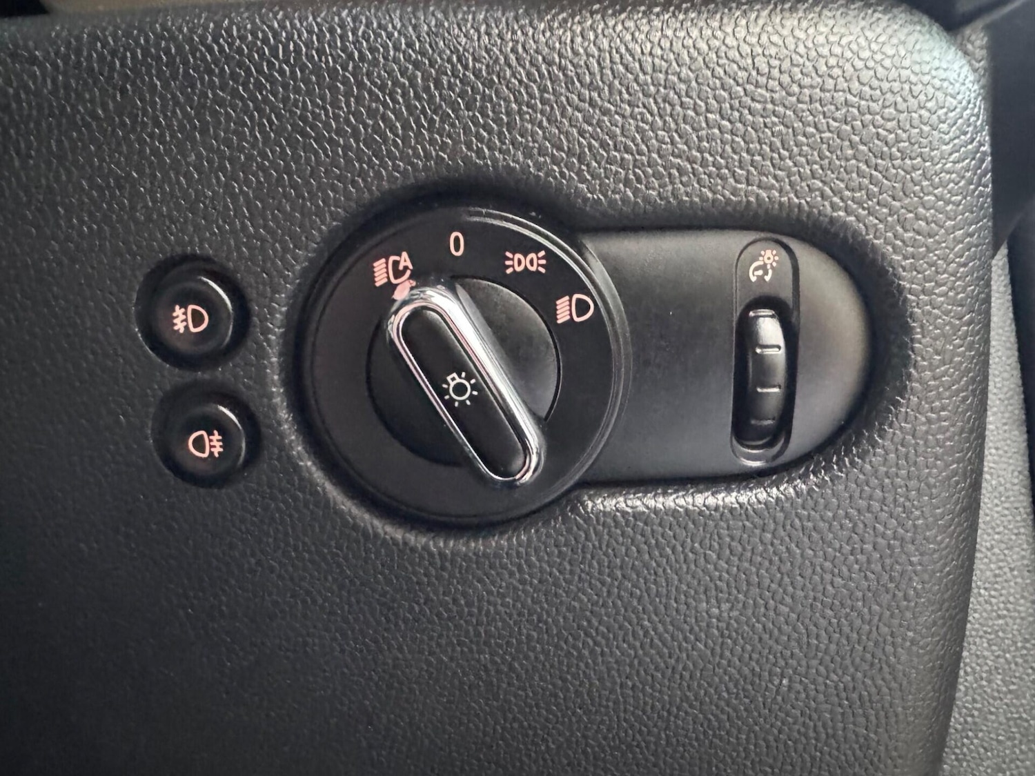 Used MINI Hatch 2015 for sale - 77236180: Photo 38