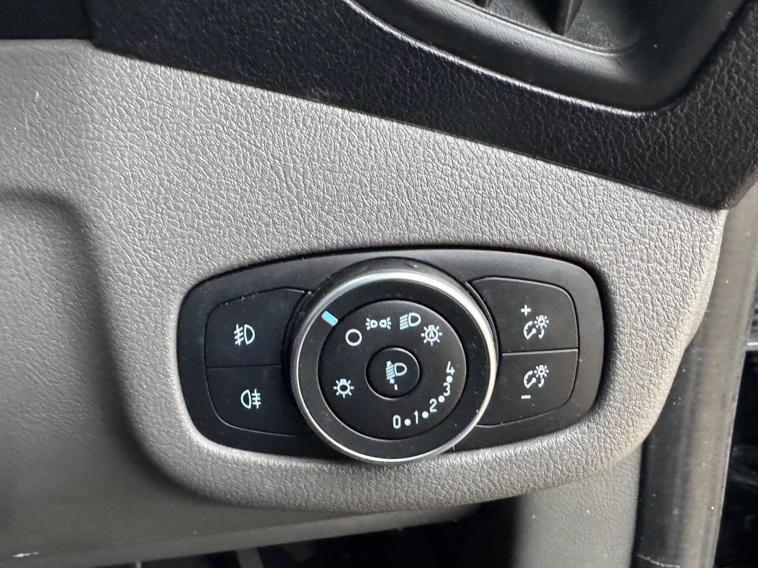 Used Ford Transit Connect 2019 for sale - 77149616: Photo 42