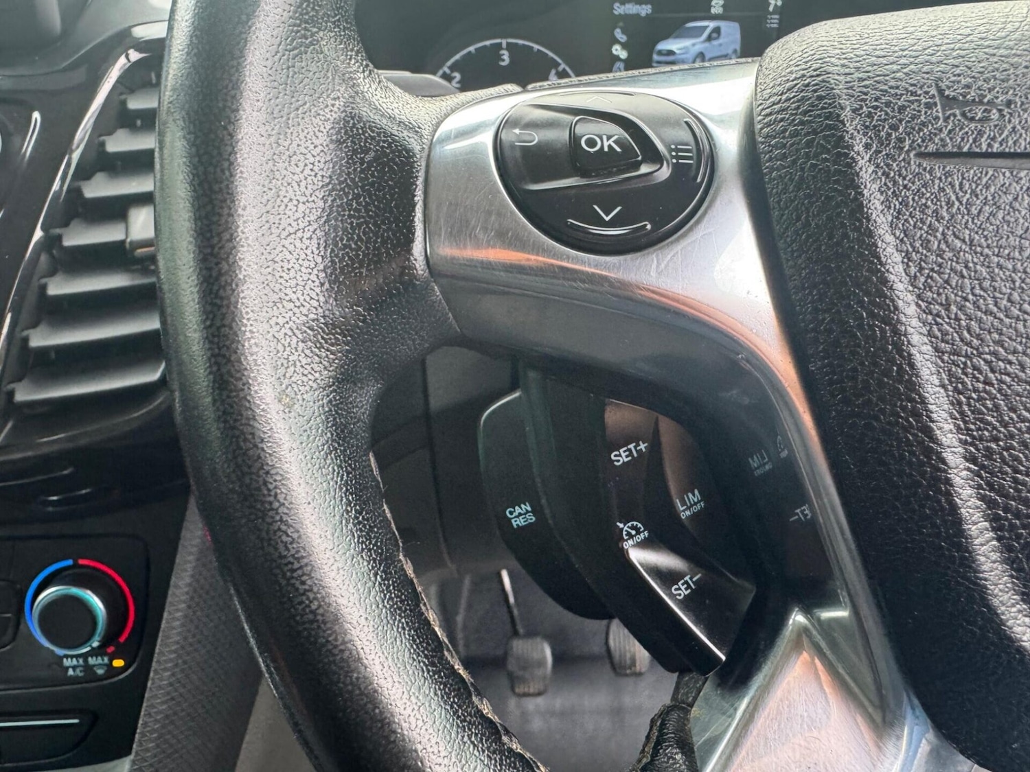 Used Ford Transit Connect 2018 for sale - 77617951: Photo 45