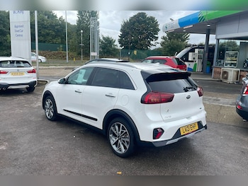 Used Kia Niro 2021 for sale - 76089907: Photo 2