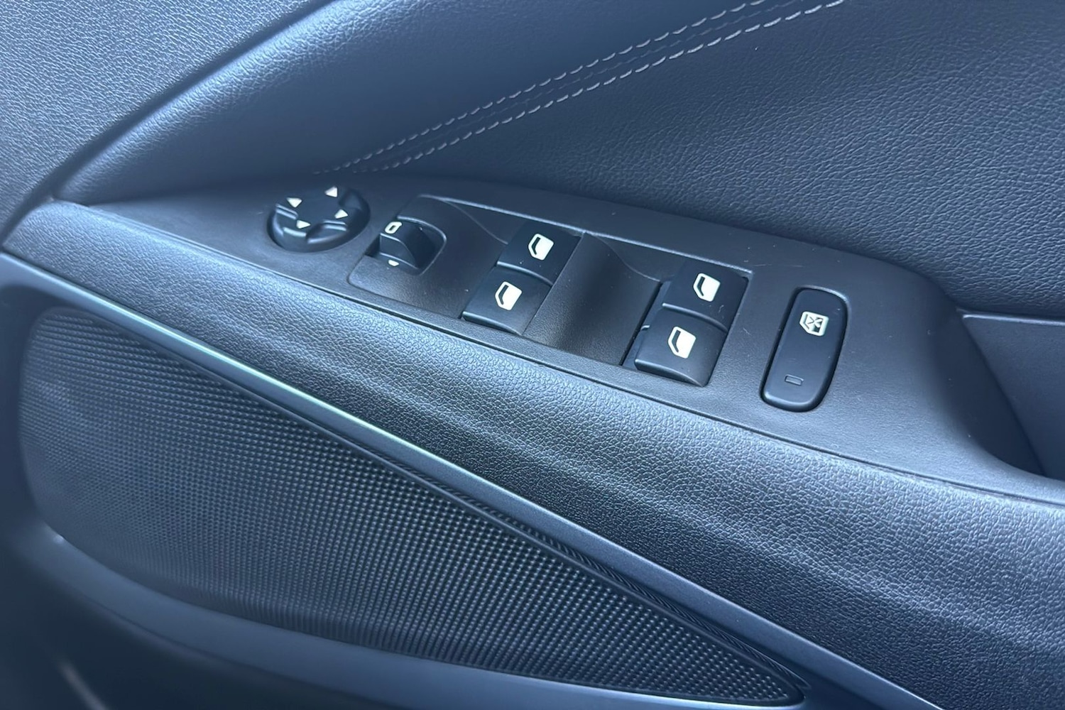 Used Vauxhall Crossland 2021 for sale - 76442538: Photo 18