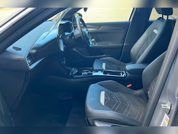 Used Vauxhall Mokka Electric 2025 for sale - 78027020: Photo