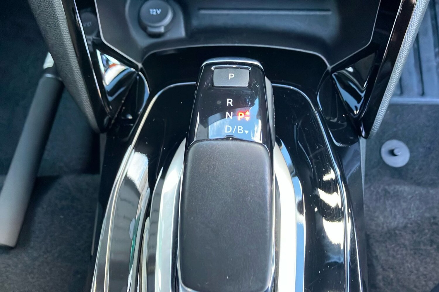 Used Peugeot E-2008 2022 for sale - 78027015: Photo 17