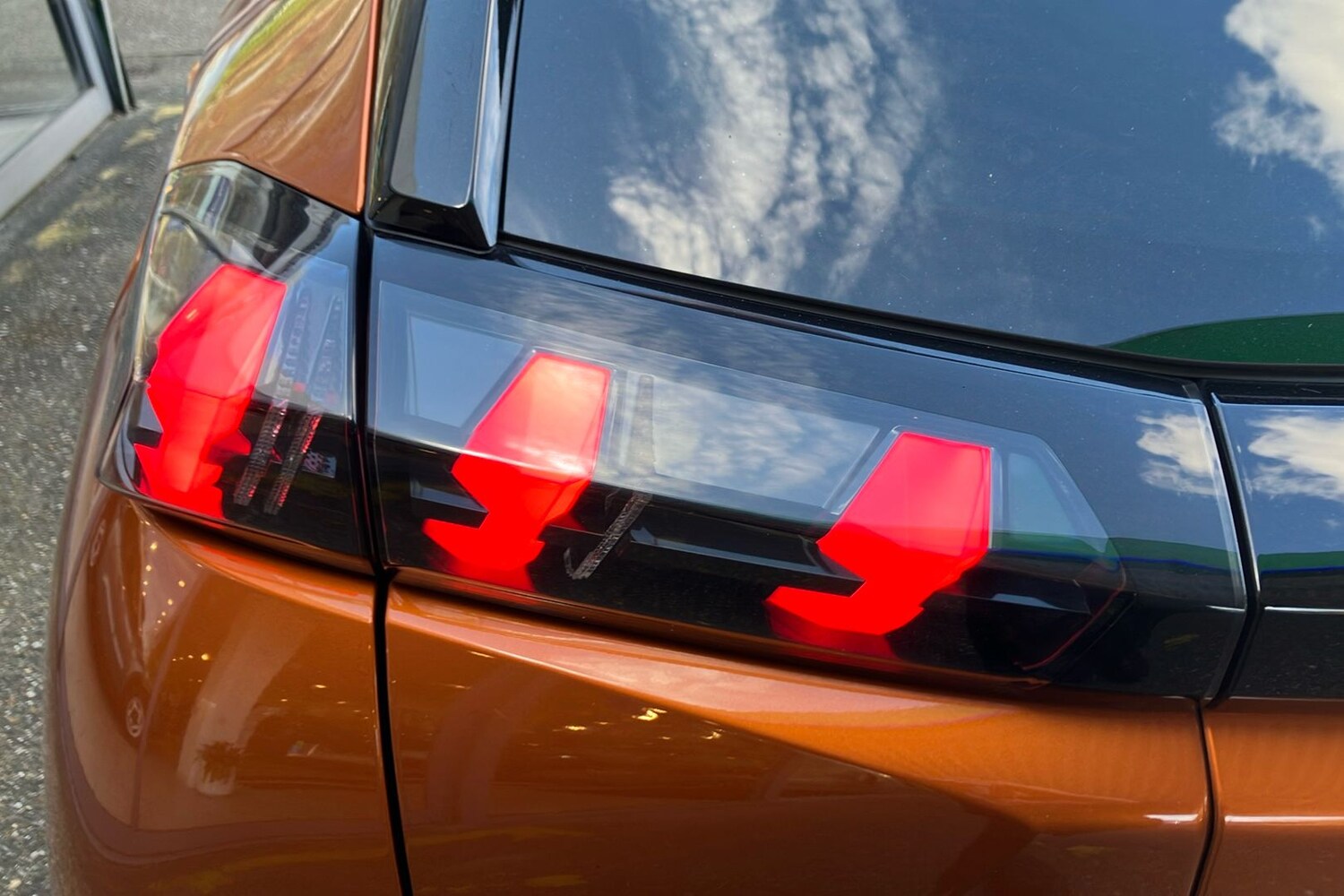 Used Peugeot E-2008 2022 for sale - 78027015: Photo 28