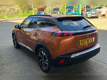 Used Peugeot E-2008 2022 for sale - 78027015: Photo