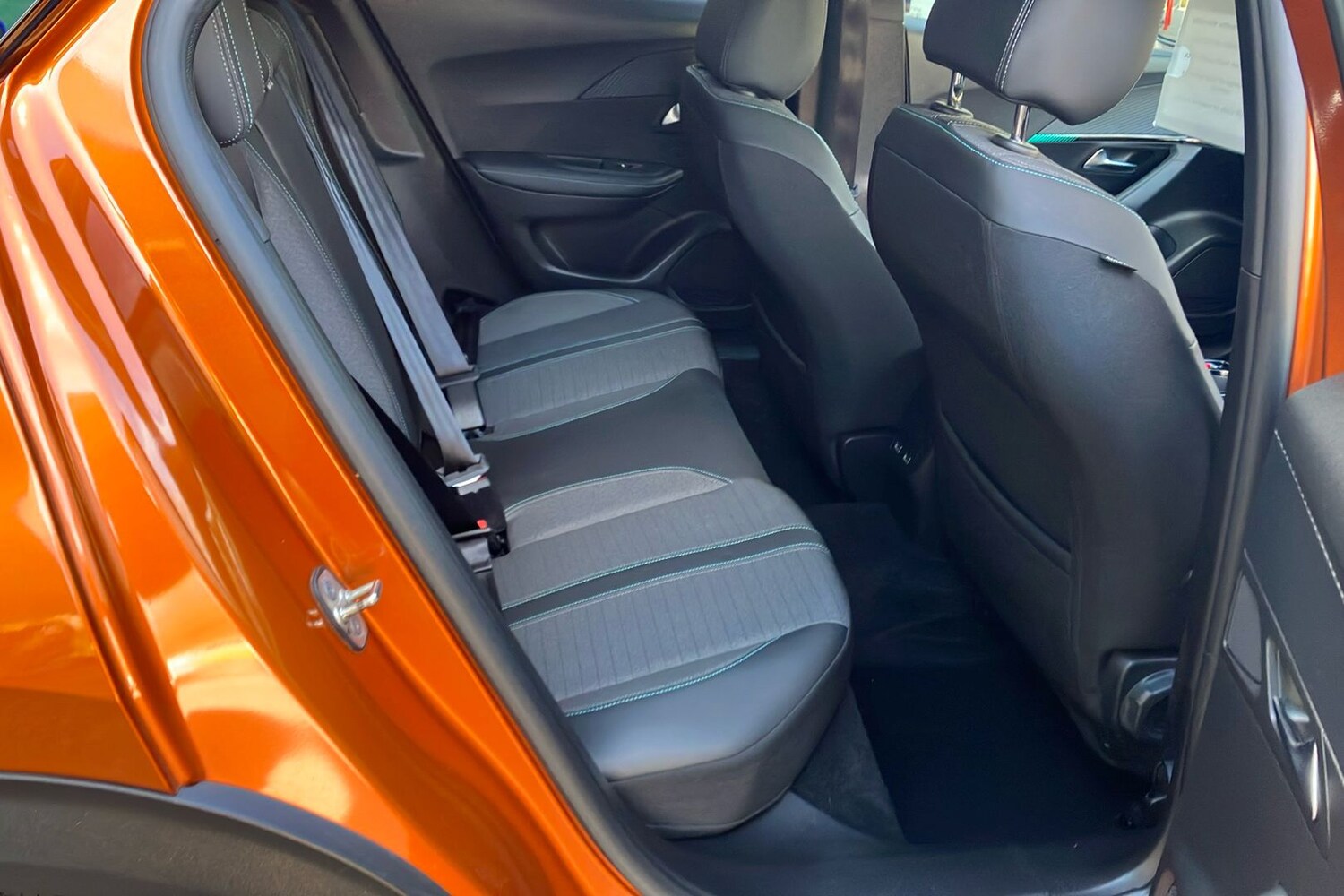 Used Peugeot E-2008 2022 for sale - 78027015: Photo 31