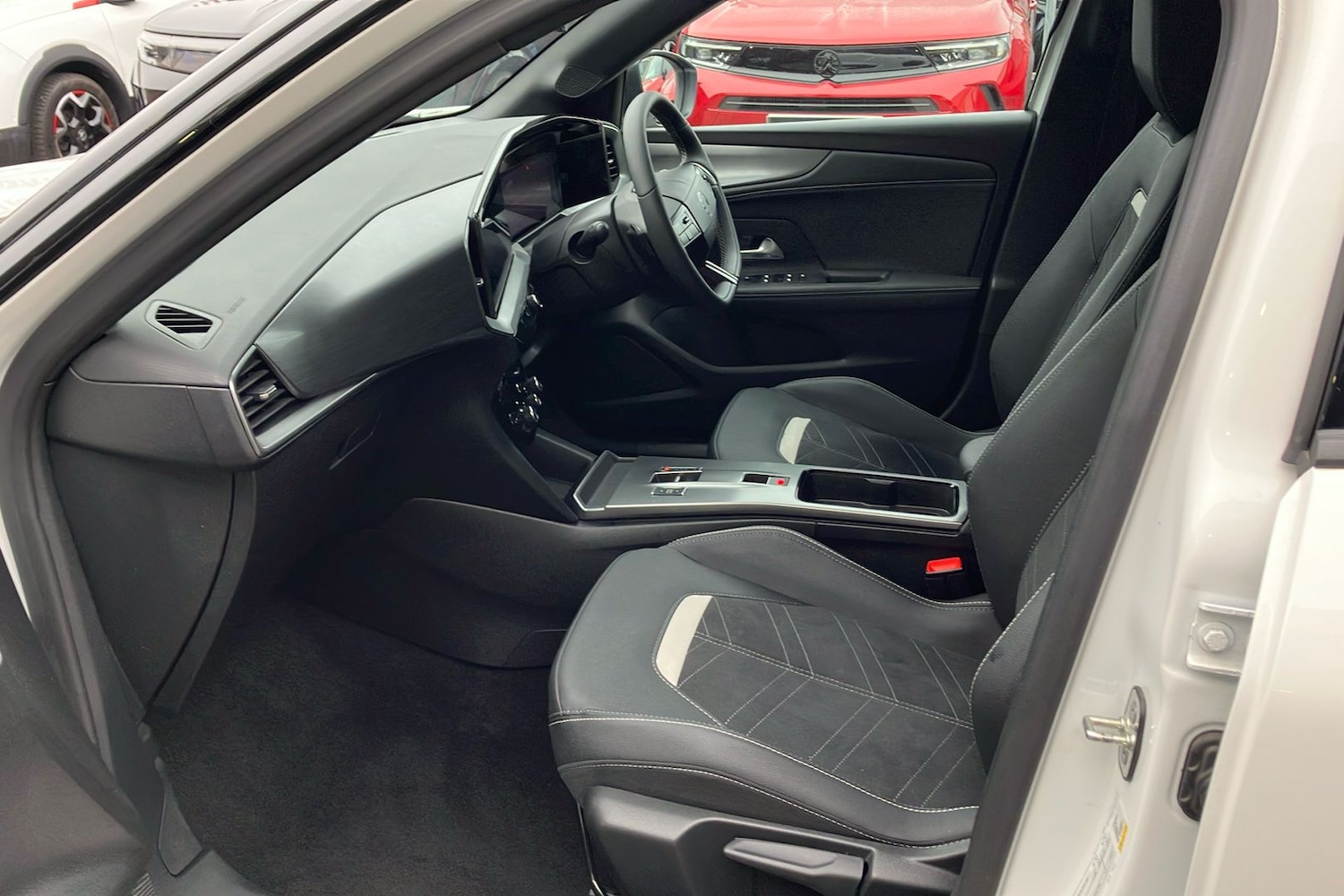 Used Vauxhall Mokka 2025 for sale - 77803140: Photo 3