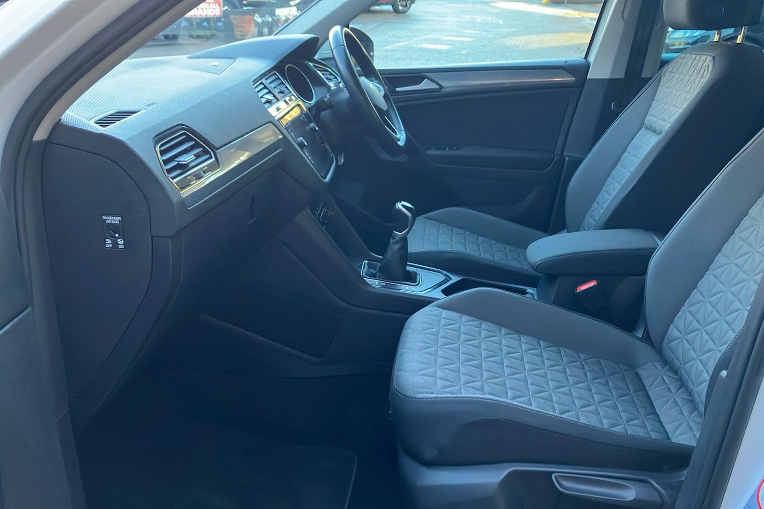 Used Volkswagen Tiguan 2022 for sale - 76805213: Photo 2