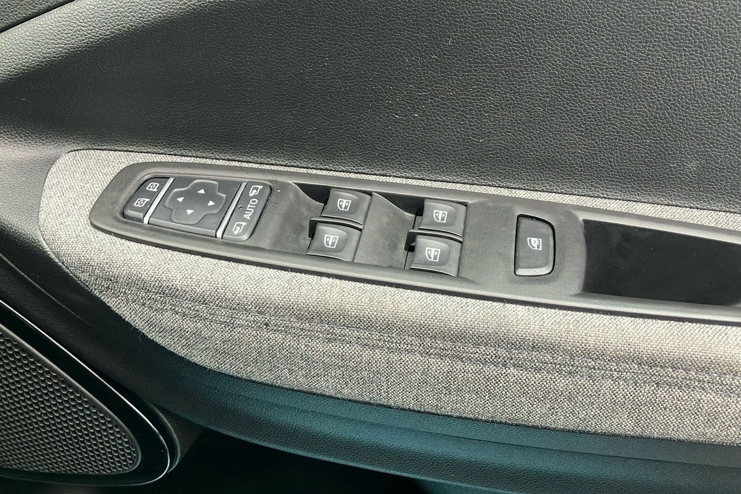 Used Renault Zoe 2020 for sale - 77283619: Photo 18