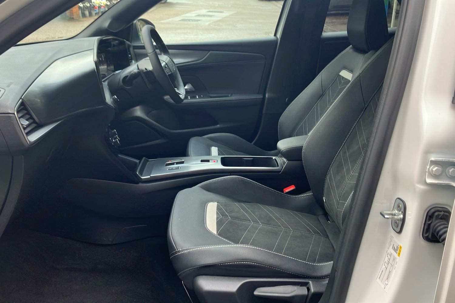 Used Vauxhall Mokka 2025 for sale - 77502500: Photo 3