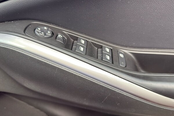 Used Vauxhall Grandland 2022 for sale - 75160086: Photo 18