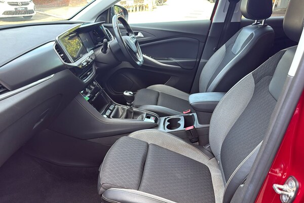 Used Vauxhall Grandland 2022 for sale - 75160086: Photo 3