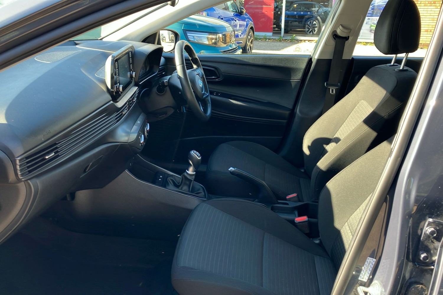 Used Hyundai i20 2023 for sale - 76725464: Photo 3