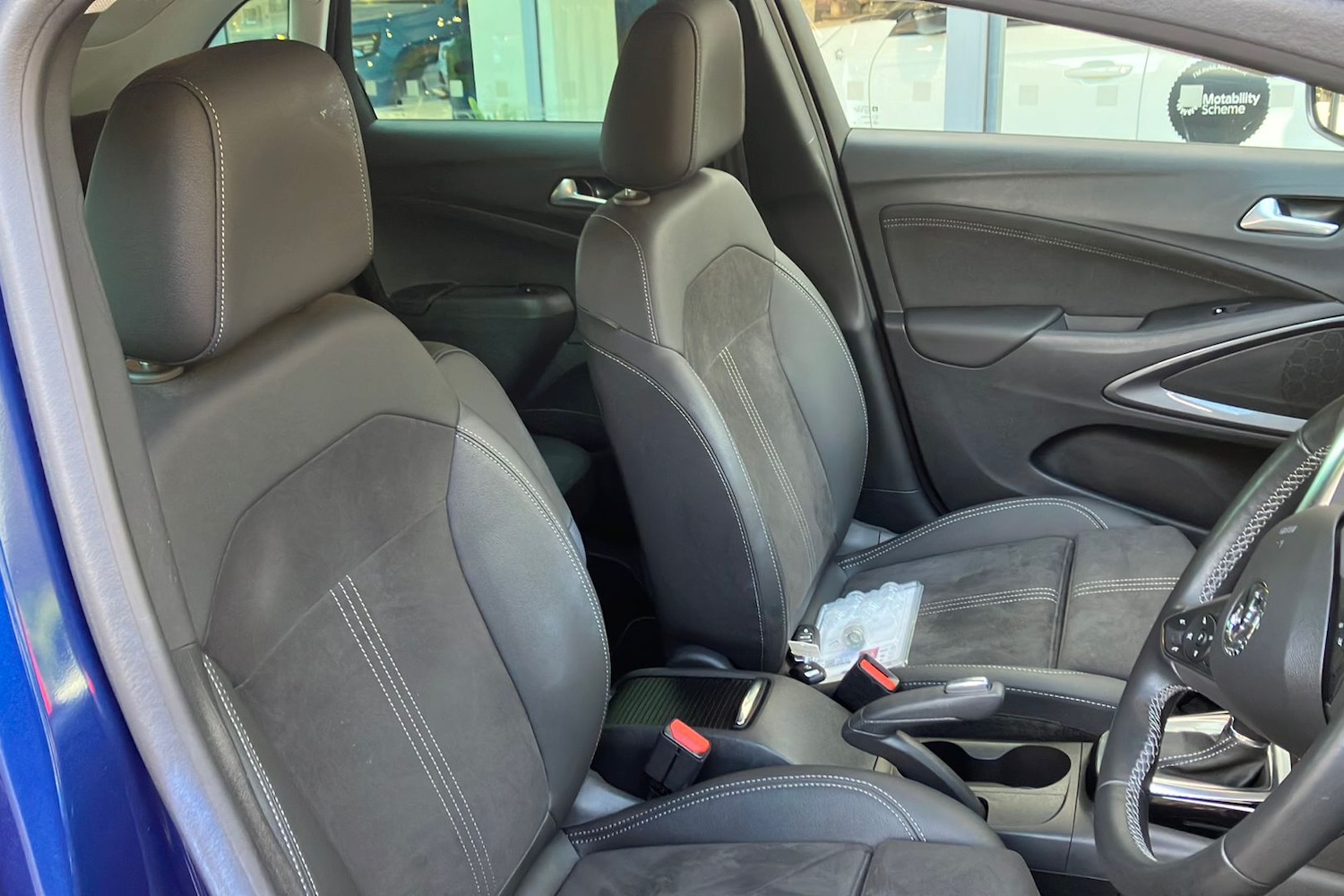 Used Vauxhall Crossland 2024 for sale - 76114789: Photo 30