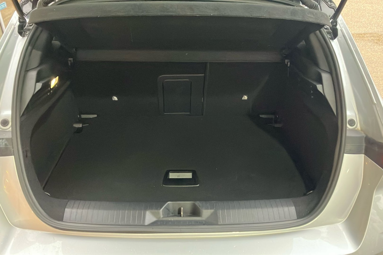 Used Vauxhall Astra 2024 for sale - 77328973: Photo 12