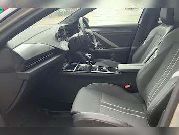 Used Vauxhall Astra 2024 for sale - 77328973: Photo