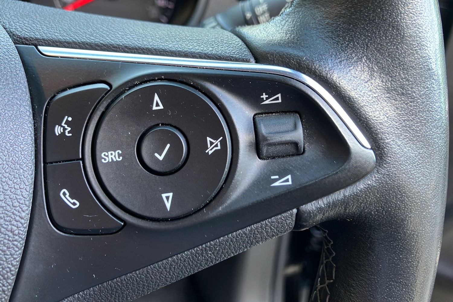 Used Vauxhall Crossland 2022 for sale - 76163964: Photo 46