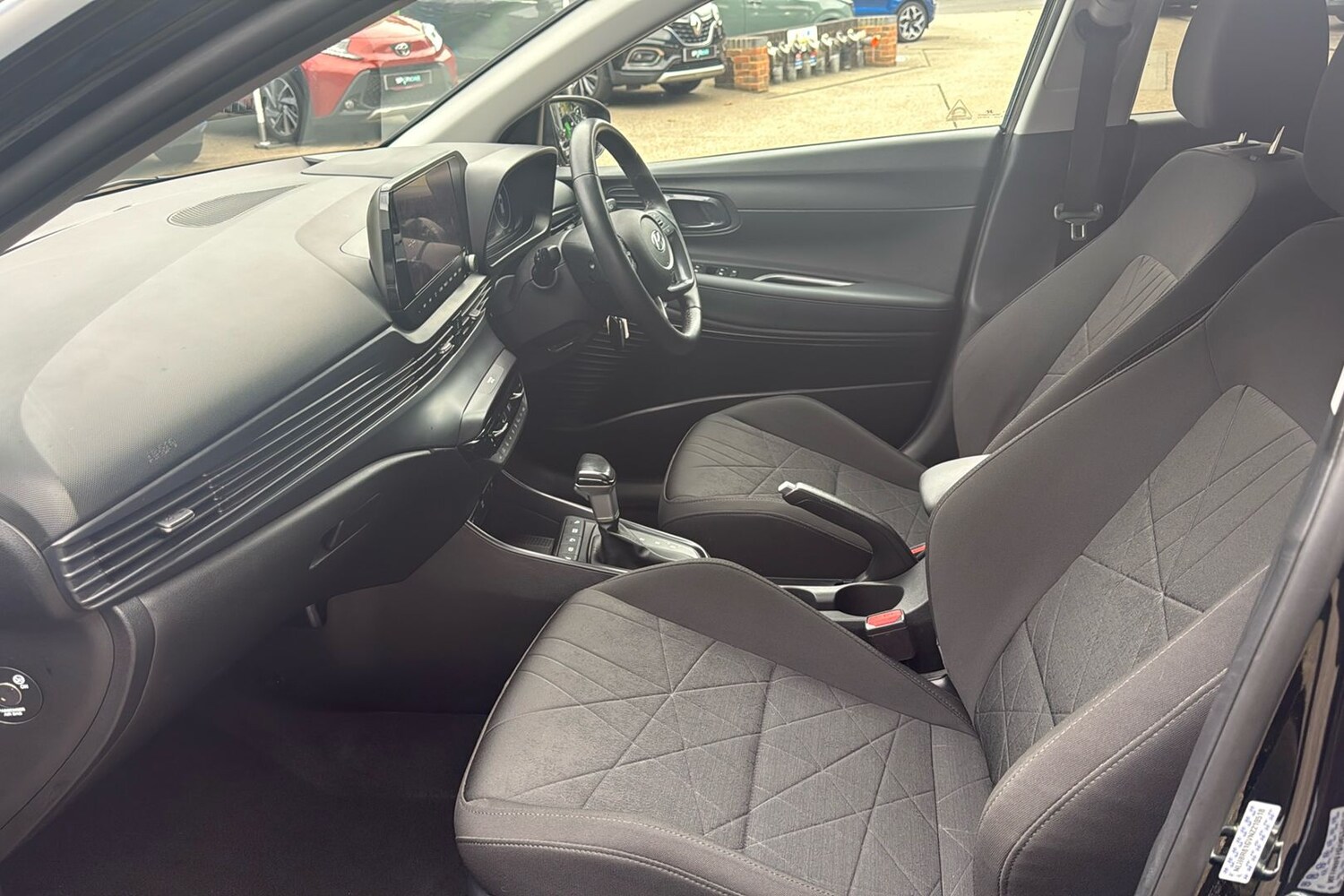 Used Hyundai BAYON 2022 for sale - 76305058: Photo 3