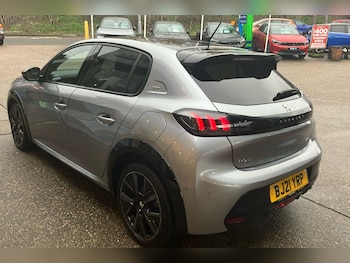 Used Peugeot 208 2021 for sale - 77584322: Photo