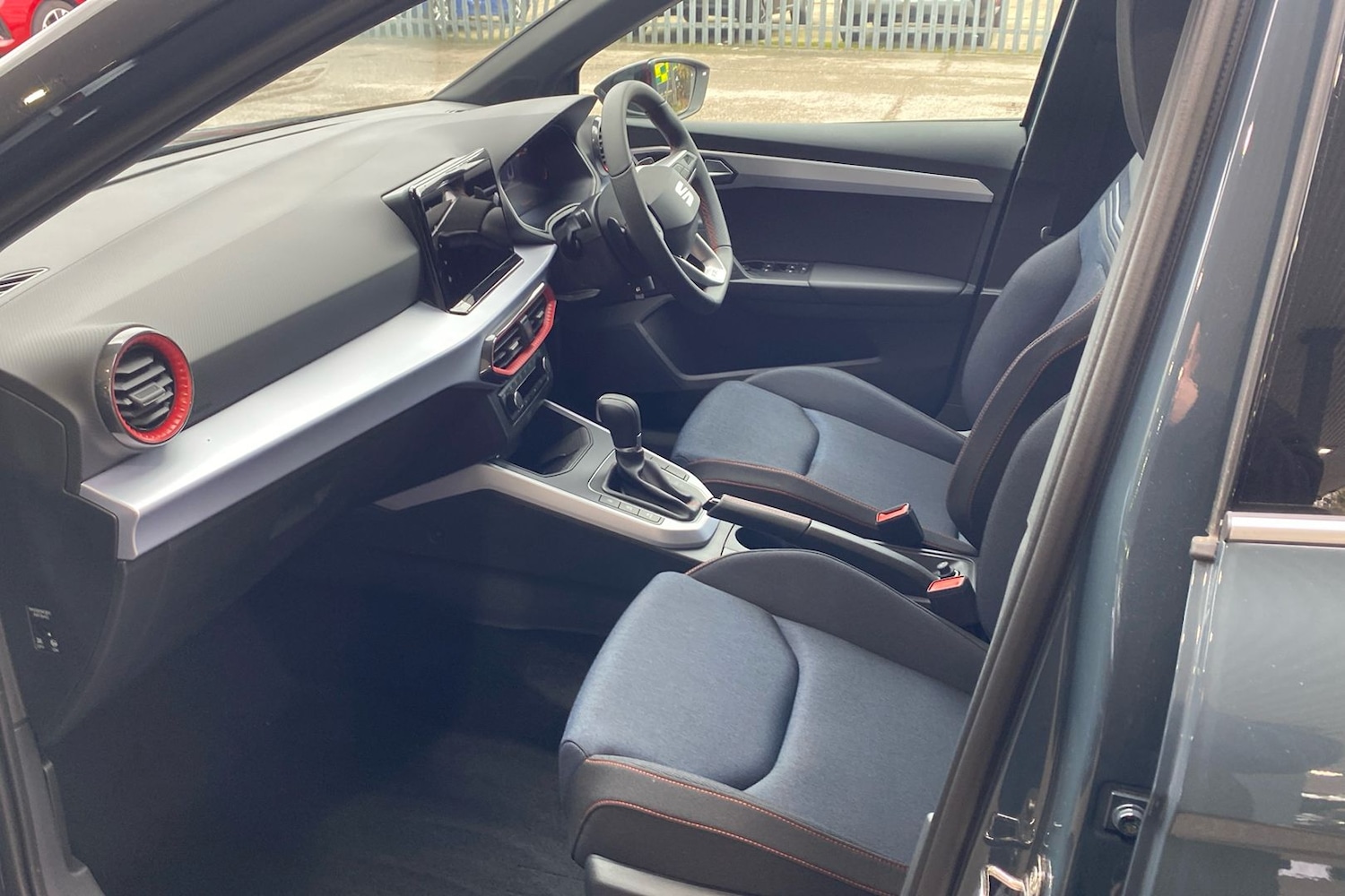 Used SEAT Arona 2025 for sale - 76618430: Photo 3