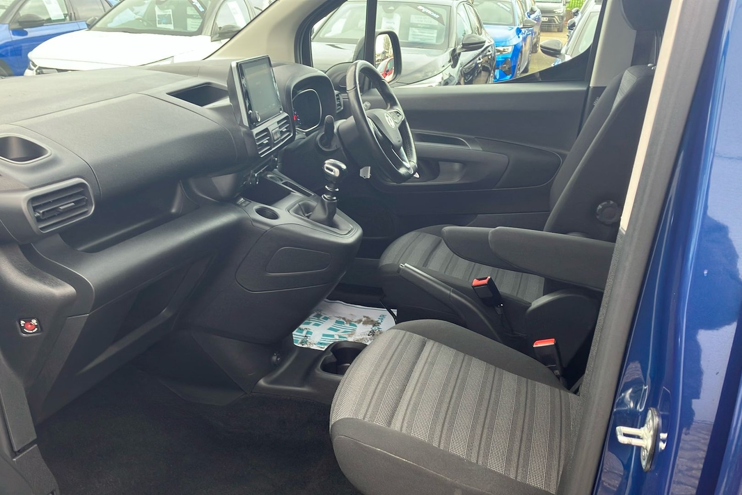 Used Vauxhall Combo Life 2022 for sale - 77548108: Photo 3