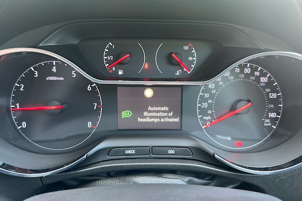Used Vauxhall Crossland 2022 for sale - 76243489: Photo 44