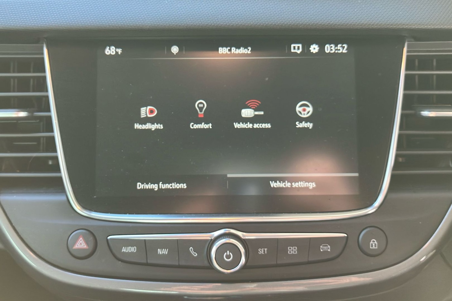 Used Vauxhall Crossland 2023 for sale - 77781339: Photo 35