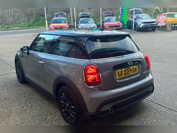 Used MINI Hatch 2022 for sale - 77822052: Photo