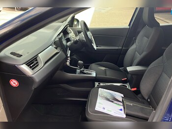 Used Renault Captur 2021 for sale - 78325061: Photo