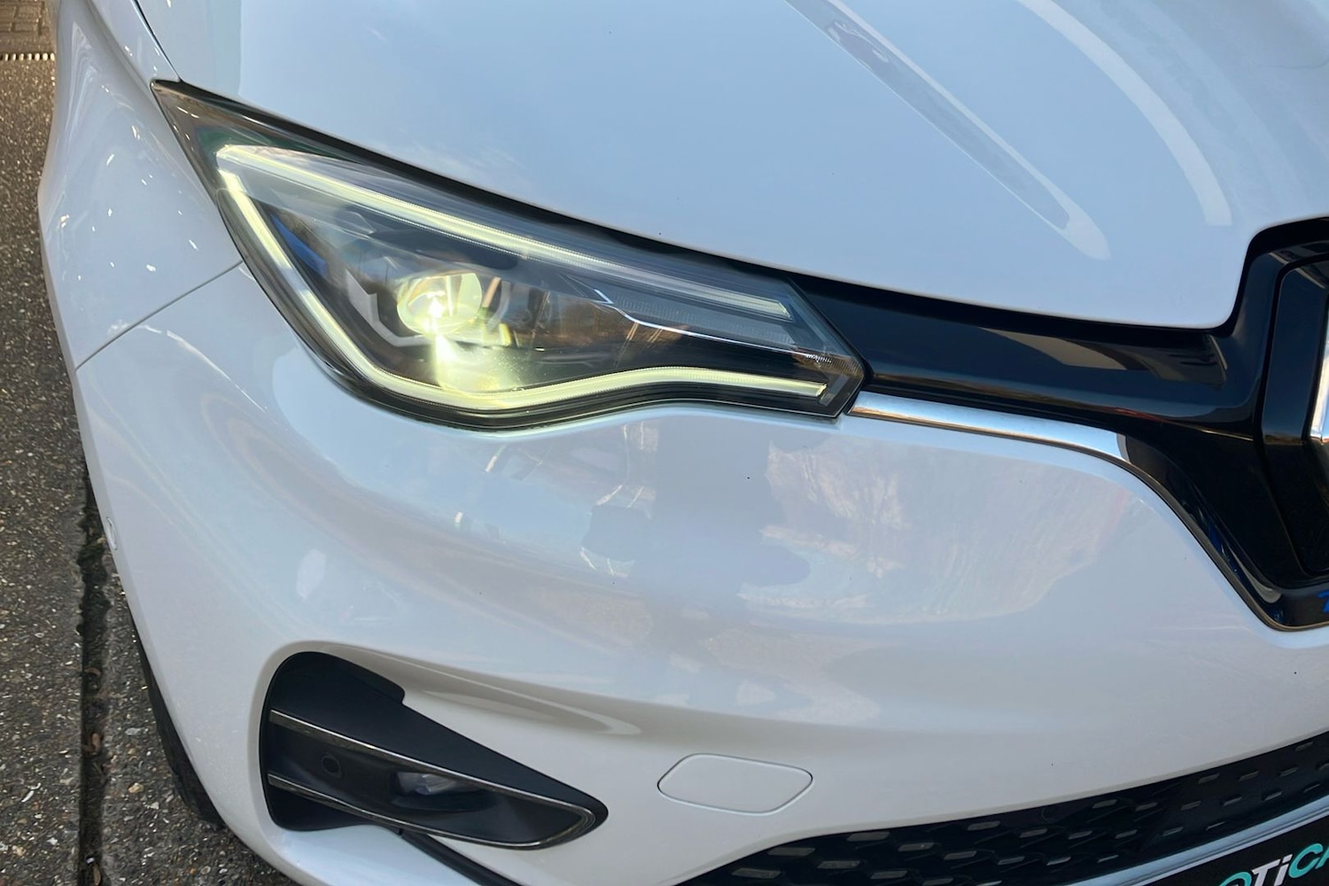 Used Renault Zoe 2020 for sale - 77034183: Photo 22