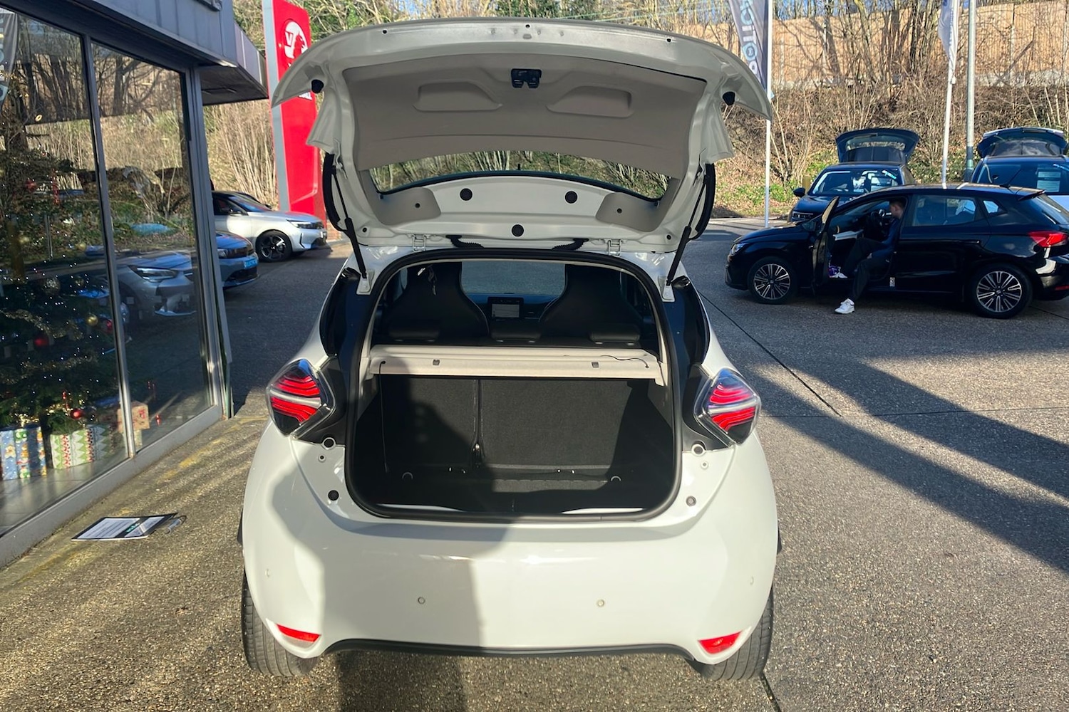 Used Renault Zoe 2020 for sale - 77034183: Photo 35