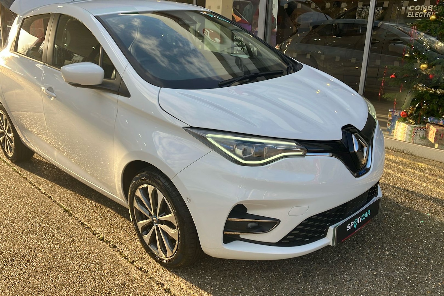 Used Renault Zoe 2020 for sale - 77034183: Photo 44