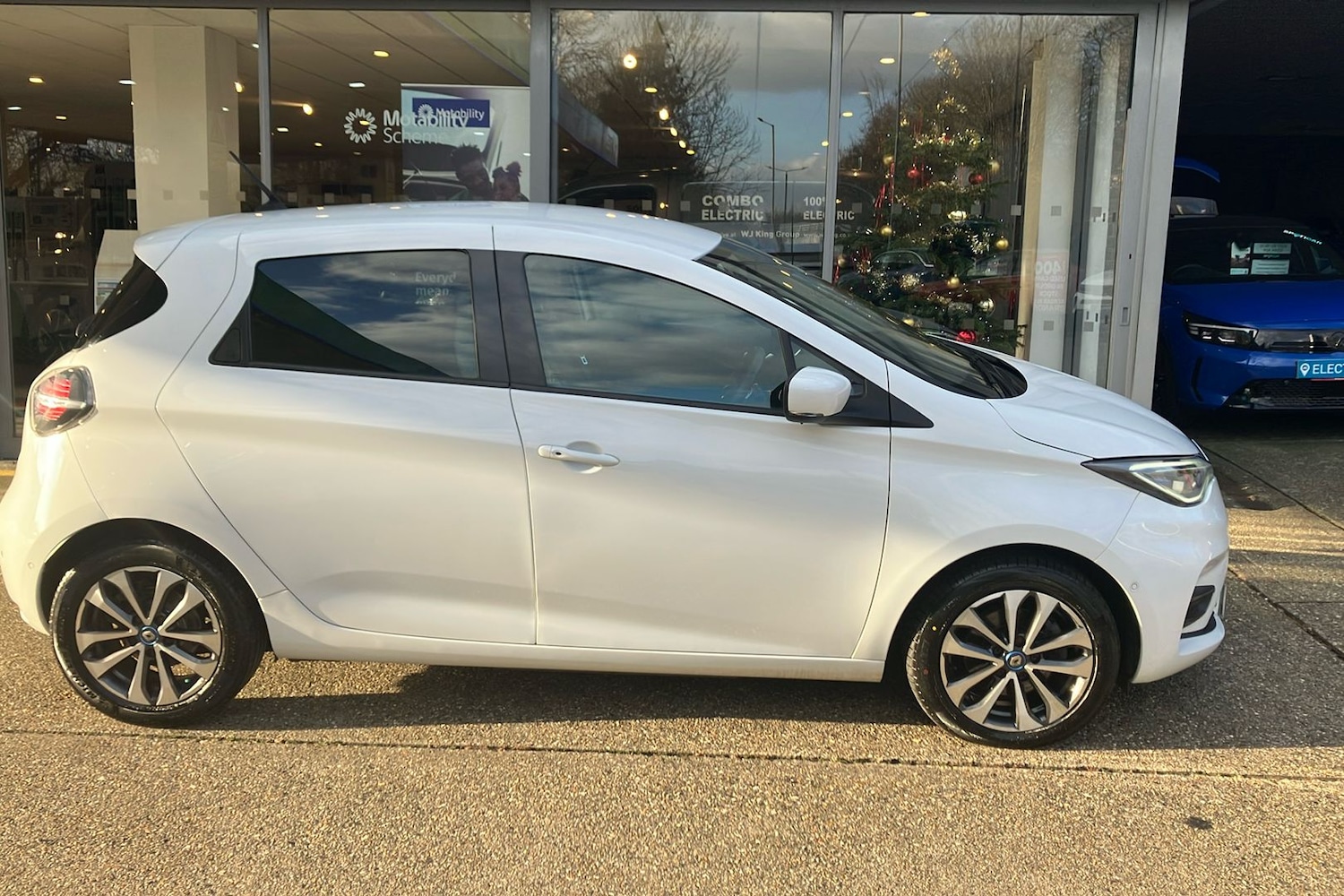 Used Renault Zoe 2020 for sale - 77034183: Photo 49