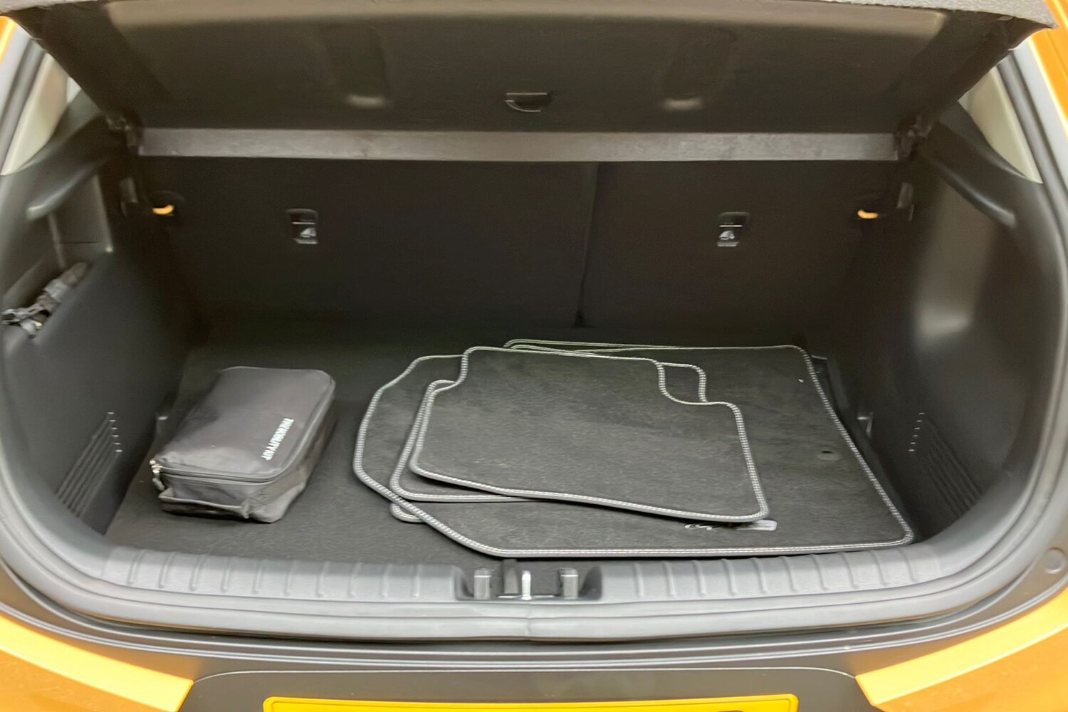 Used Kia Stonic 2025 for sale - 76477676: Photo 12