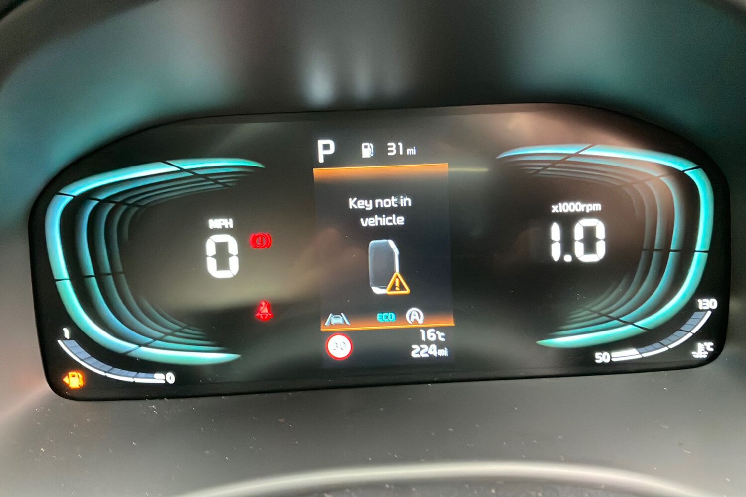 Used Kia Stonic 2025 for sale - 76477676: Photo 34