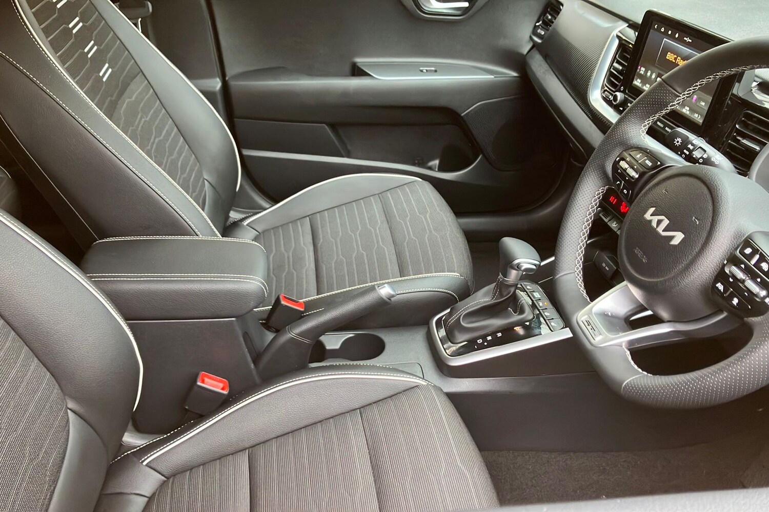 Used Kia Stonic 2025 for sale - 76477676: Photo 37